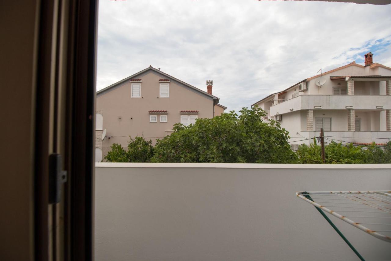 Apartments Zeljka Mundanije Екстер'єр фото