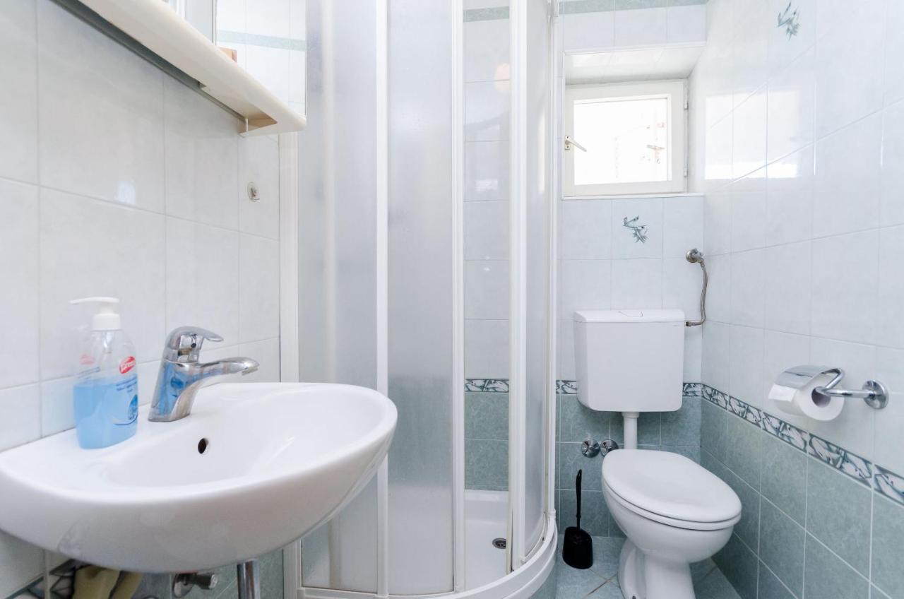 Apartments Zeljka Mundanije Екстер'єр фото
