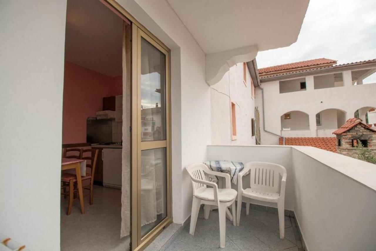Apartments Zeljka Mundanije Екстер'єр фото